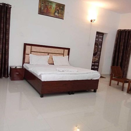 Zora Park Luxury Rooms Visakhapatnam Esterno foto