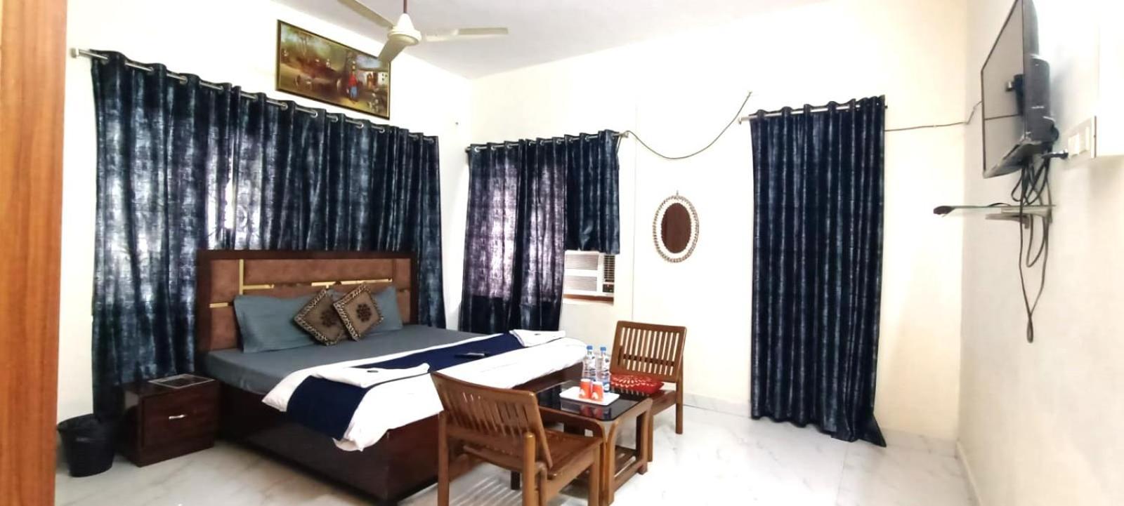 Zora Park Luxury Rooms Visakhapatnam Esterno foto