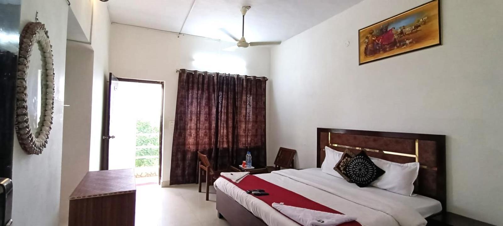Zora Park Luxury Rooms Visakhapatnam Esterno foto
