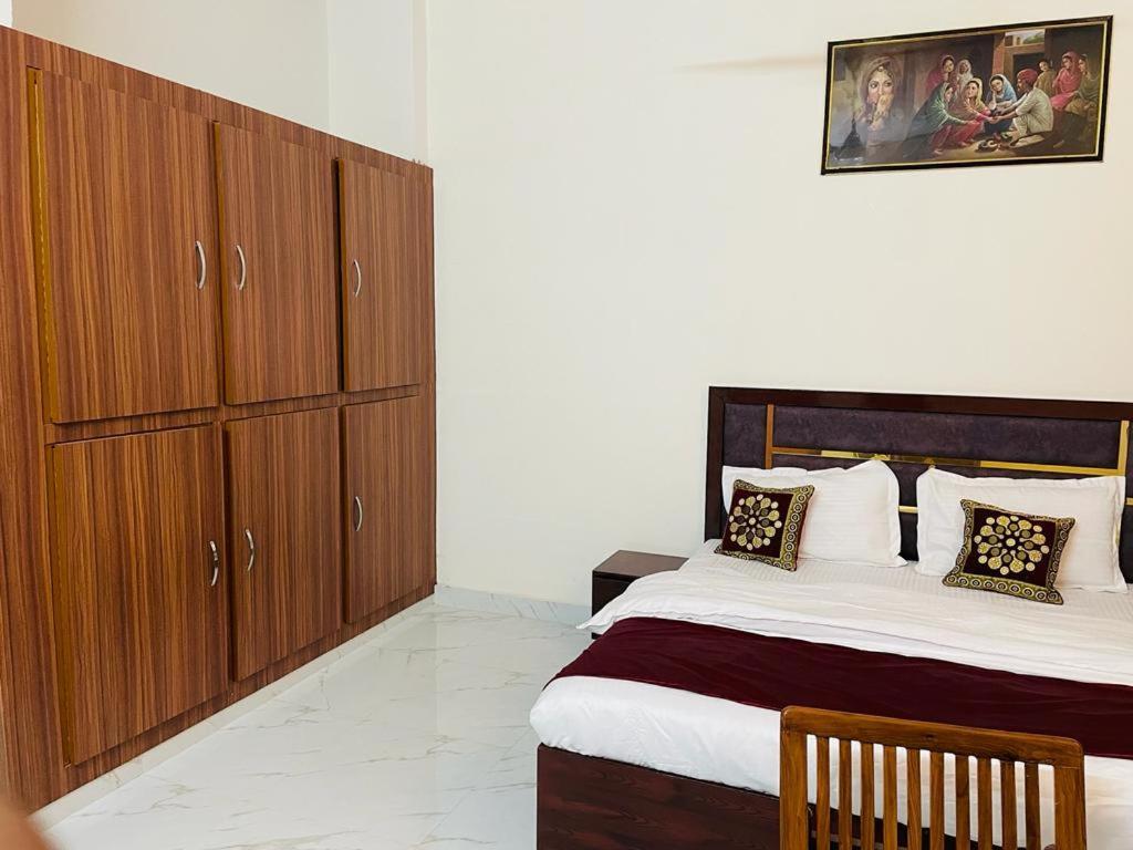 Zora Park Luxury Rooms Visakhapatnam Esterno foto