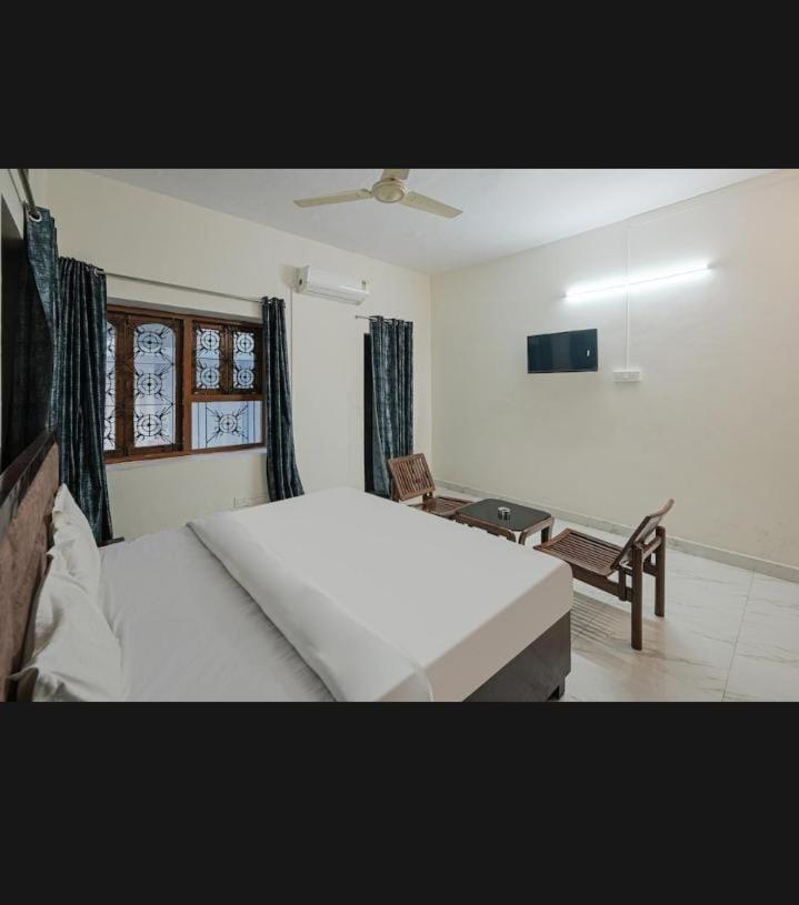 Zora Park Luxury Rooms Visakhapatnam Esterno foto